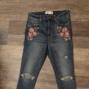 Ultra High Rise Ripped Skinny Jeans